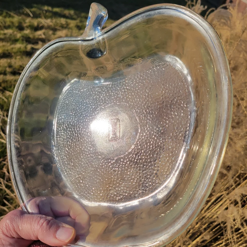 Vintage Glasbake Apple Shaped Pie Baking Dish ~ Farmhouse ~ Cottage ~ Cute!